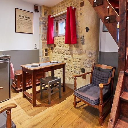 La Plus Petite Maison De France Bayeux Room photo